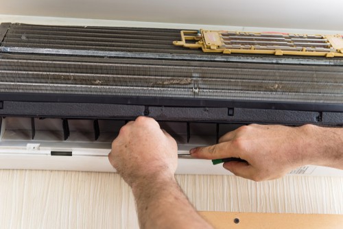 Reasons Why your Aircon Keep Leaking Water